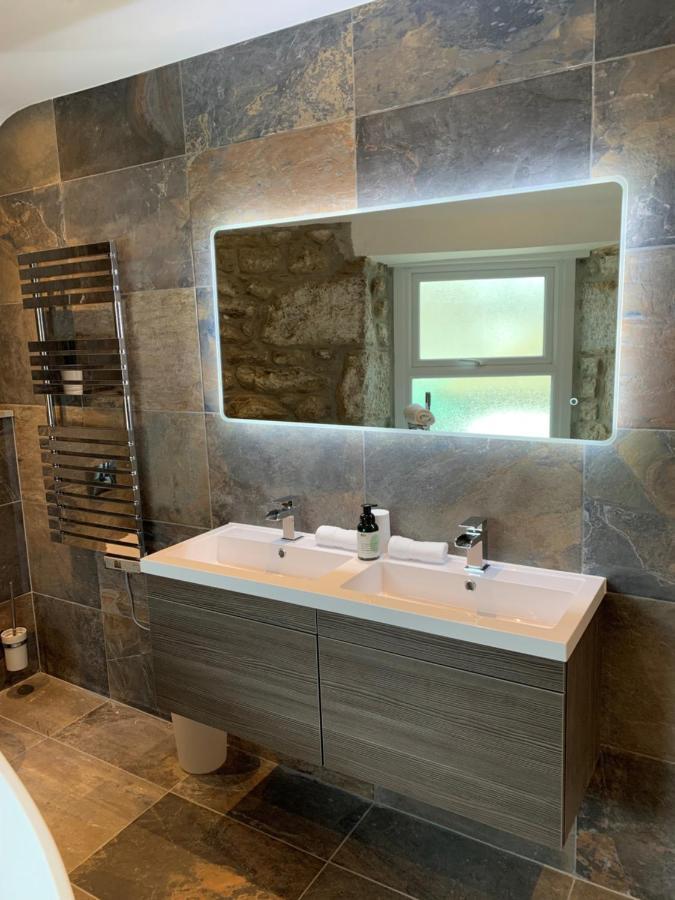Modern Studio Apartment With Stunning Views! St Ives  Luaran gambar